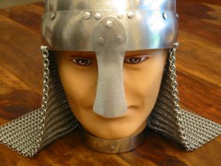 Spangenhelm with mail curtain